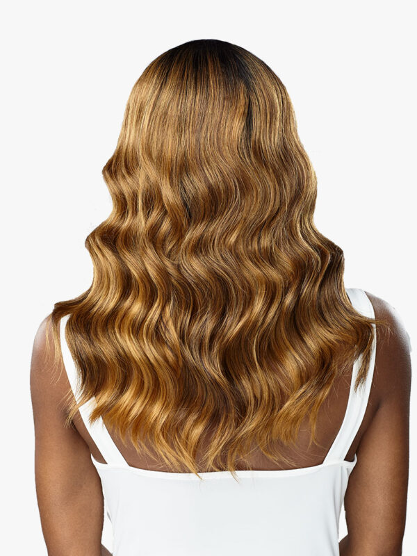 Sensationnel BUTTA LACE HUMAN HAIR BLEND BEACH WAVE 20″ - Image 4