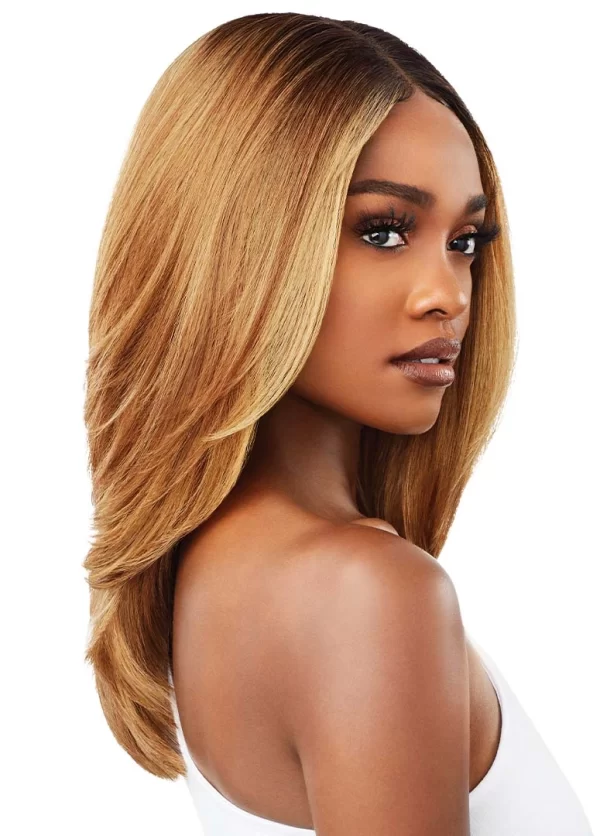 OUTRE LACEFRONT MELTED HAIRLINE LACE FRONT WIG - Martina - Image 4