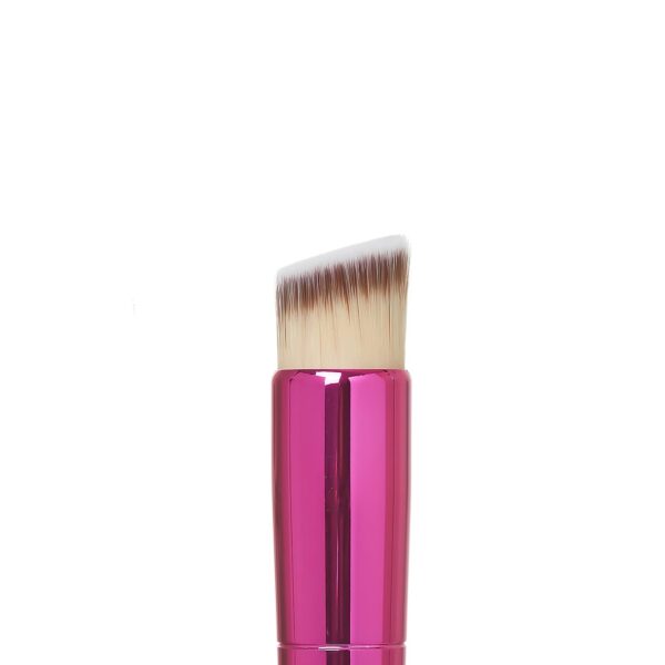 Ruby Kisses Angled Kabuki Brush - Image 2